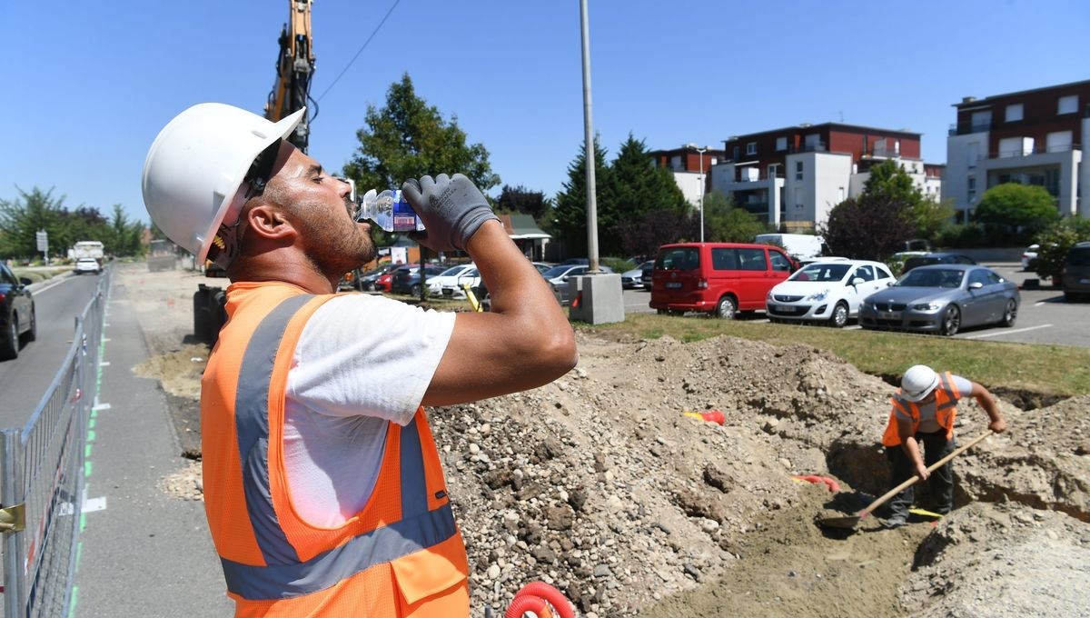 Prévention du risque chaleur et canicule, etc., le point sur toutes les nouveautés de ce mois de juin 2025. © Maxppp / PHOTOPQR/DNA